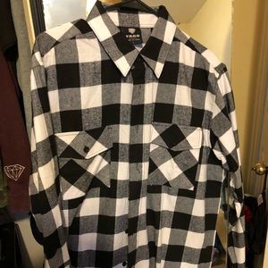 Yago flannel 25$